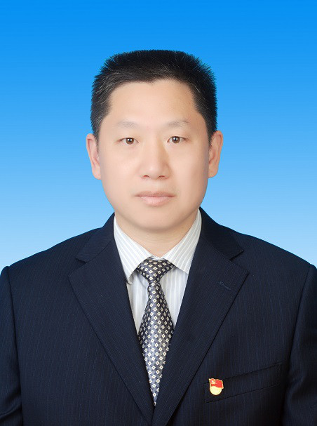 孔军峰县委副书记、县长